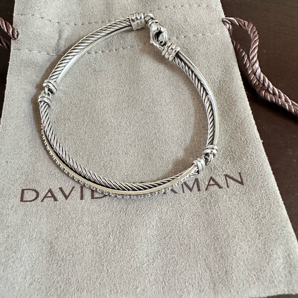 Pre loved David Yurman crossover bracelet with pave diamonds - Picture 2 of 3